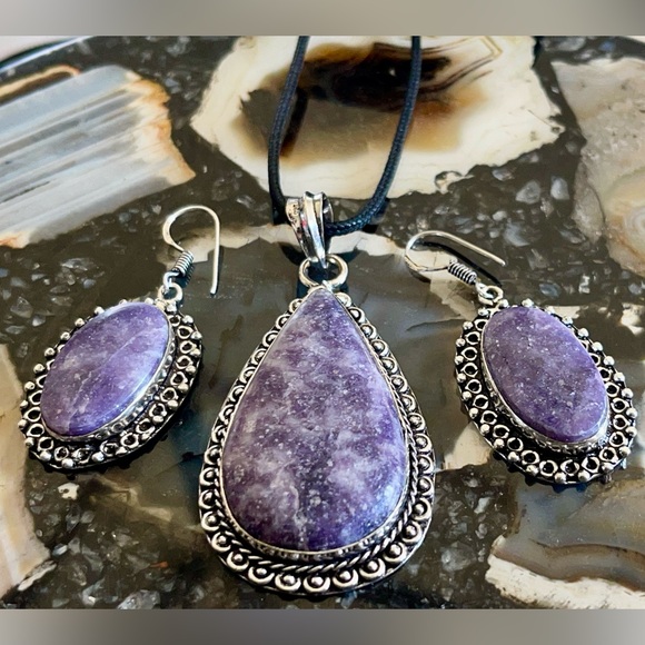 Lepidolite Pendant & Earrings Set - Picture 9 of 15